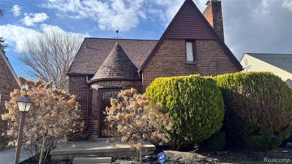 10185 Beaconsfield ST, Detroit, MI 48224