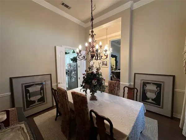 1009 Place Louie, Desoto, TX 75115