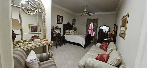 1009 Place Louie, Desoto, TX 75115