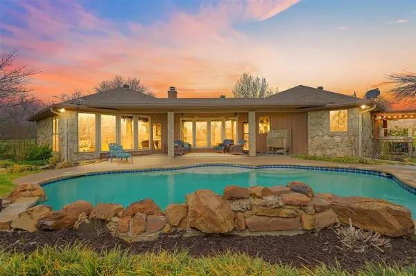 9711 Jim Christal Road, Krum, TX 76249