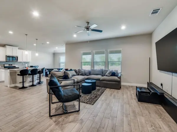 1202 Quartzite Street, Cedar Hill, TX 75104