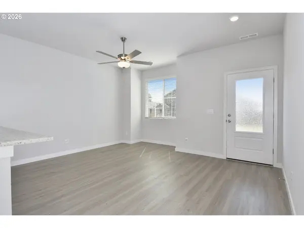 1175 PARKSIDE AVE, Woodburn, OR 97071