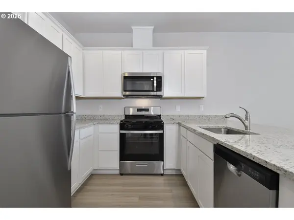 1175 PARKSIDE AVE, Woodburn, OR 97071