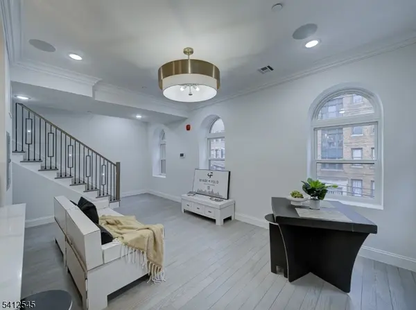 133 Clifton Pl #2, Jersey City, NJ 07304