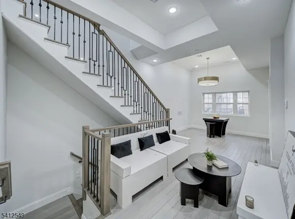 133 Clifton Pl #3, Jersey City, NJ 07304