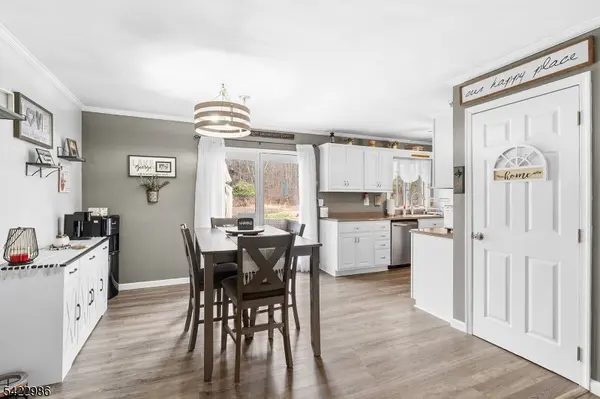 41 Kent Rd, Hampton Twp., NJ 07860