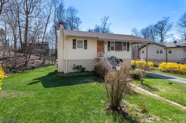 6 Jay Rd, Vernon Twp., NJ 07422