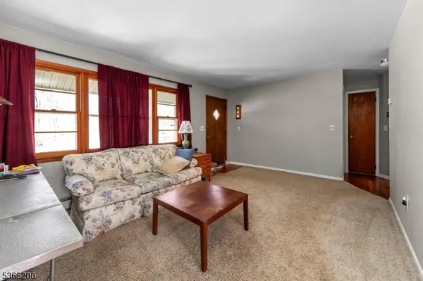 6 Jay Rd, Vernon Twp., NJ 07422