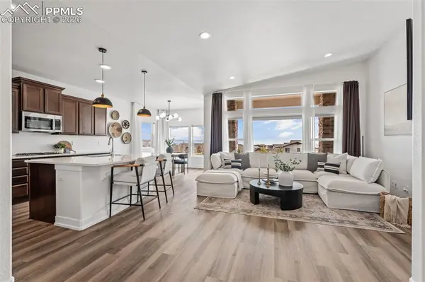 6341 Deco DR, Colorado Springs, CO 80924