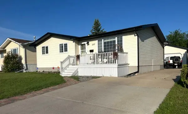 257 Cochrane CRES, Fort Mcmurray, AB T9K 1J6