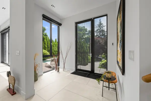 108 Stratford CRES, Toronto C12, ON M4N 1C6