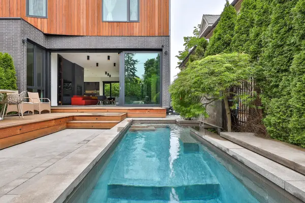 108 Stratford CRES, Toronto C12, ON M4N 1C6