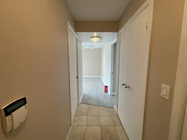8 Park RD #1905, Toronto C09, ON M4W 3S5