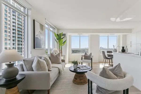 18 Kenaston GDNS #1307, Toronto C15, ON M2K 3C7