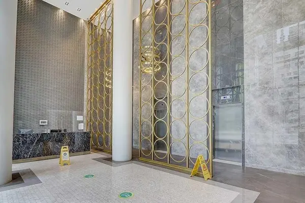 330 Richmond ST W #810, Toronto C01, ON M5V 1X2