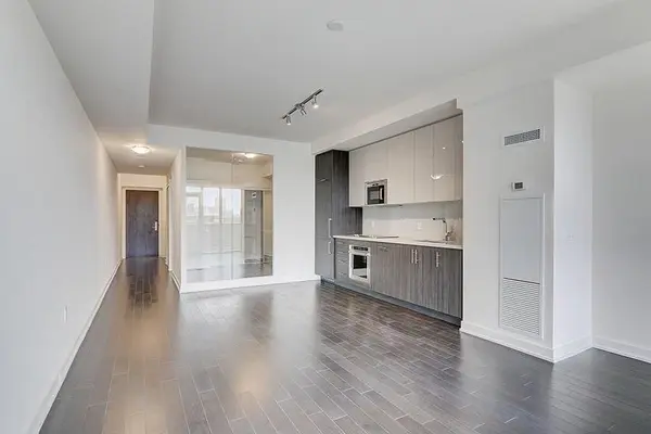 330 Richmond ST W #810, Toronto C01, ON M5V 1X2