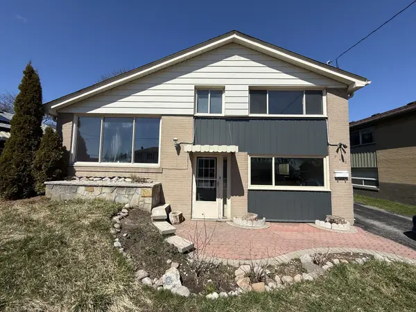 740 Stone ST, Oshawa, ON L1J 1A6