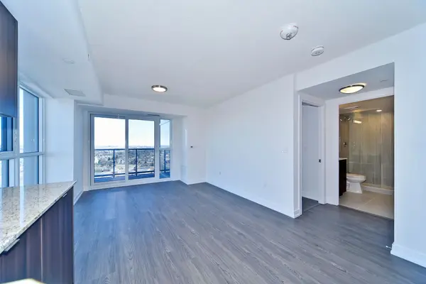 225 Village Green SQ #2402, Toronto E07, ON M1S 0L3