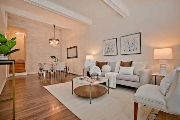 680 Annland ST, Pickering, ON L1W 1B2