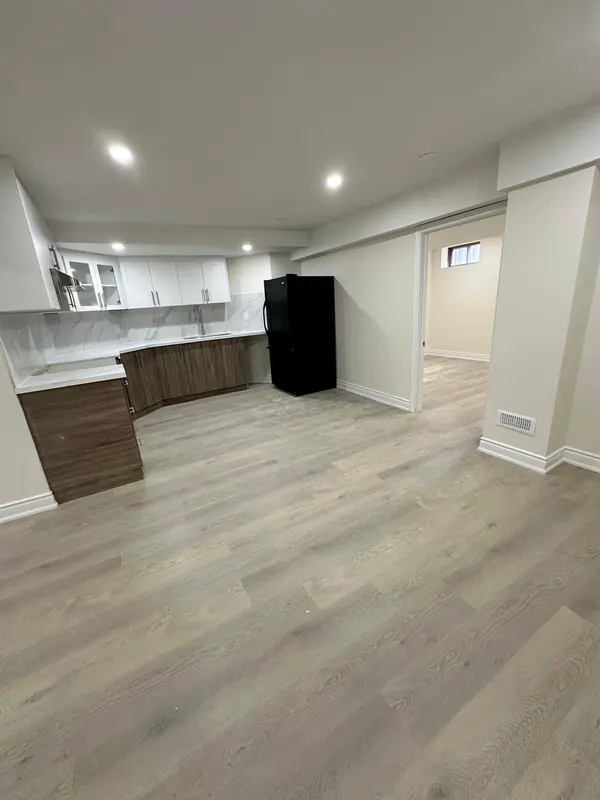 151 Lyndhurst DR #Bsmt, Markham, ON L3T 6R6