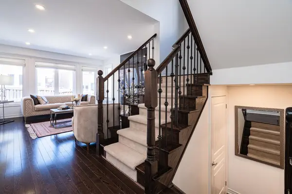 14 Yang ST, Richmond Hill, ON L4E 0M6