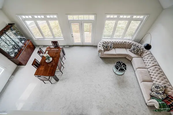 4 Palmira DR, Georgina, ON L0E 1R0