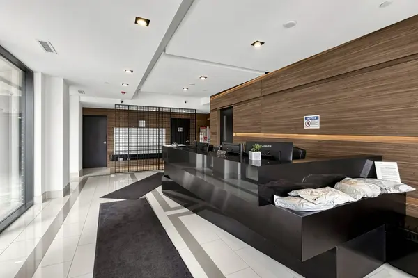 5220 DUNDAS ST #D619, Burlington, ON L7L 0J4