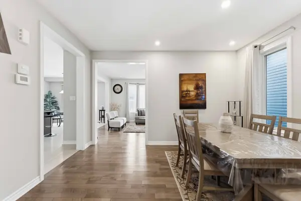 220 Willowdusk ST, Kanata, ON K2M 0L3