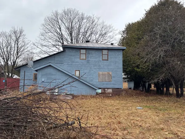 98 Kennedy RD, Carlow/mayo, ON K0L 1G0