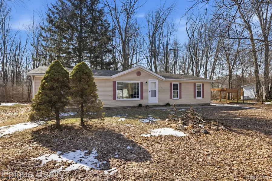 3831 Beech ST, Fort Gratiot Charter Township, MI 48059