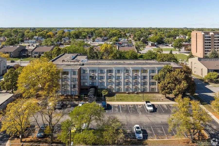 1270 Electric AVE #414, Lincoln Park, MI 48146