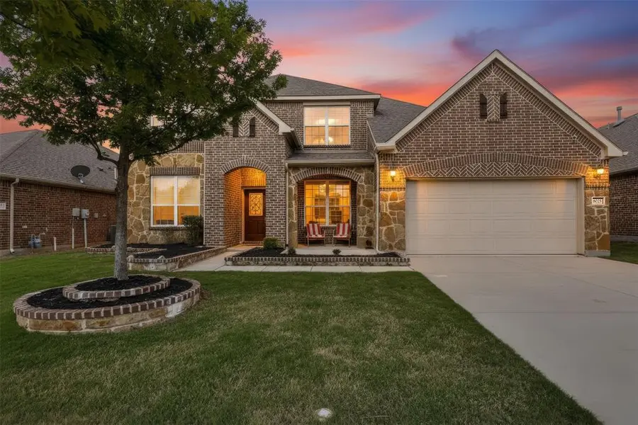 8025 Ponwar Drive, Fort Worth, TX 76131