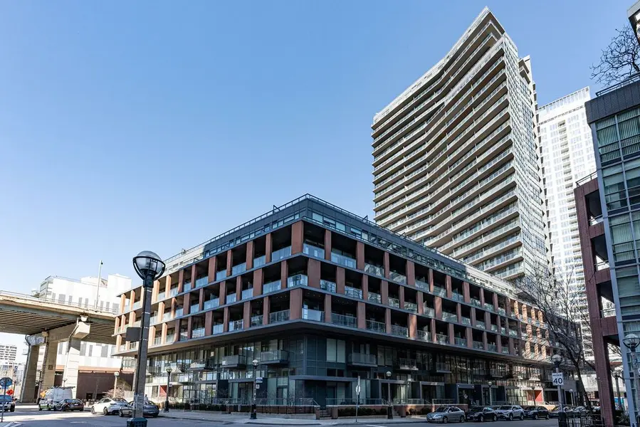 20 Bruyeres Mews #501, Toronto C01, ON M5V 0G8