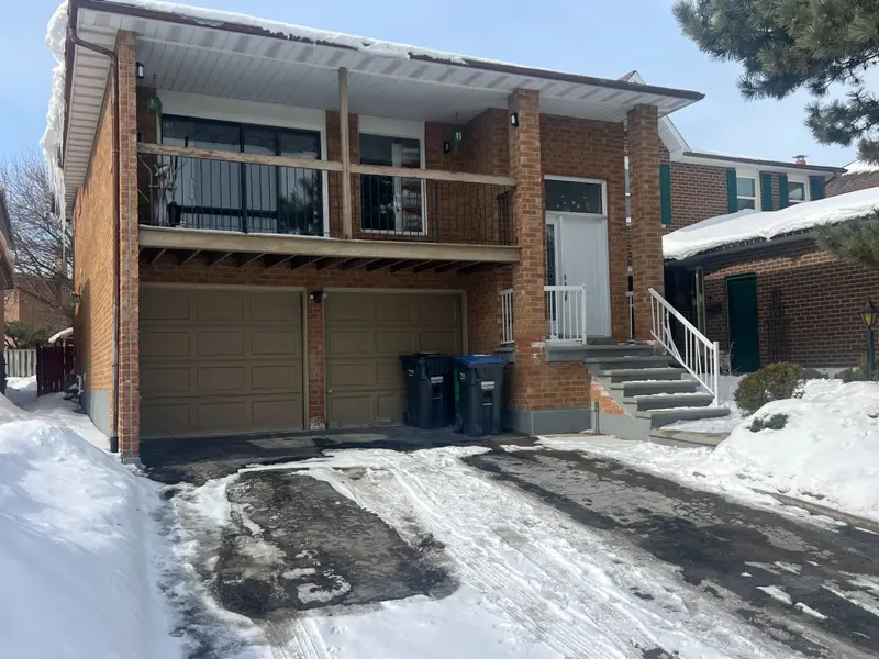 14 Albermarle CT, Brampton, ON L6Z 1R4