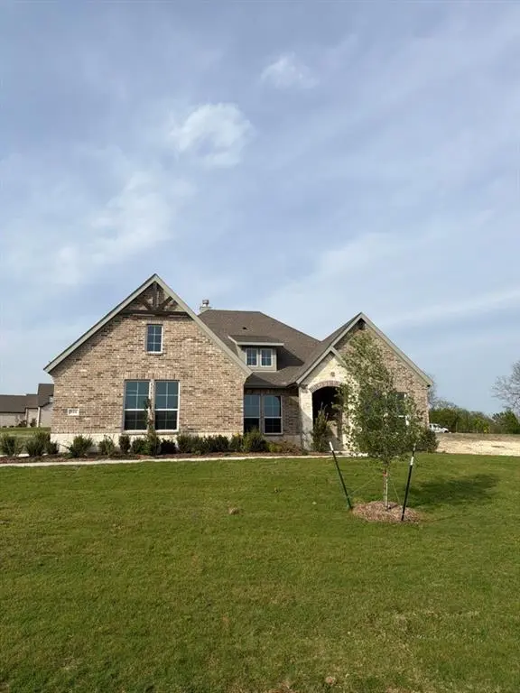 906 Perrin Lane, Van Alstyne, TX 75495