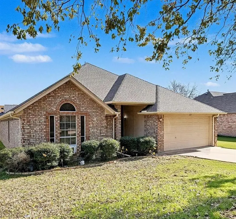 212 Turner Street, Roanoke, TX 76262