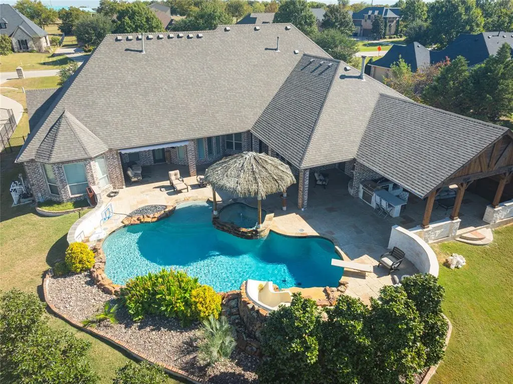 3305 Twin Lakes Drive, Celina, TX 75078