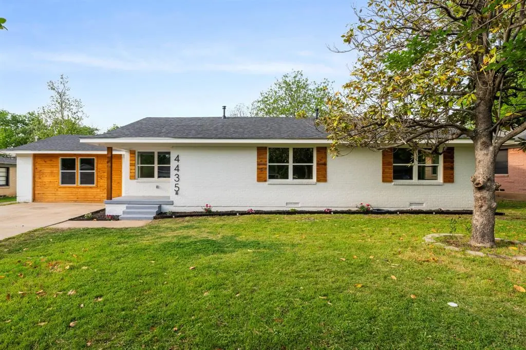 4435 Flo Avenue, Cockrell Hill, TX 75211