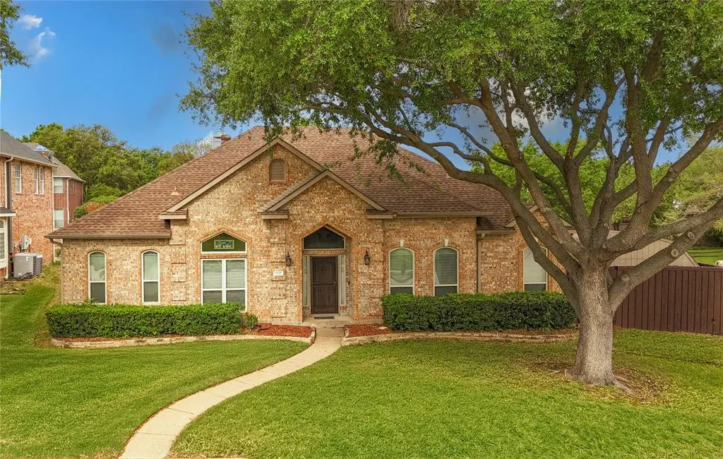7517 Silver Lake Drive, Rowlett, TX 75089