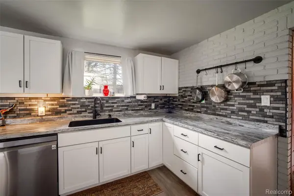 8780 Dixie HWY, Birch Run Township, MI 48415