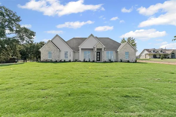 1132 Dobbs Trail, Springtown, TX 76082