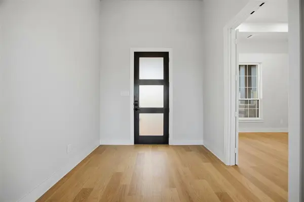 230 Waterfall Ranch Road, Waxahachie, TX 75167