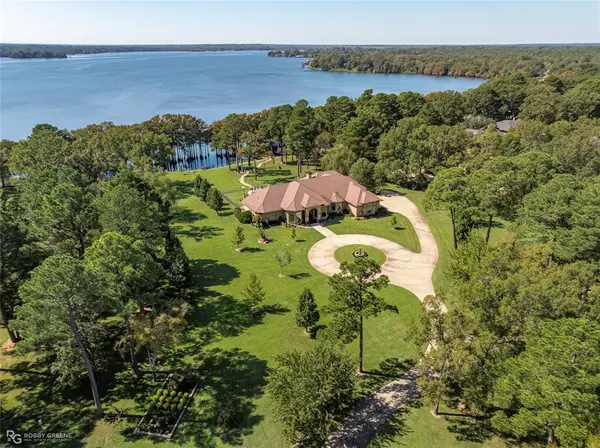 2002 N Cross Drive, Shreveport, LA 71107