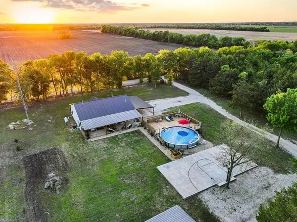 245 County Road 4921, Leonard, TX 75452