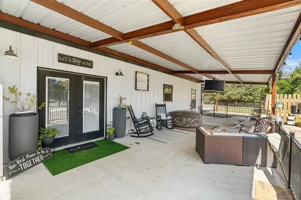 245 County Road 4921, Leonard, TX 75452