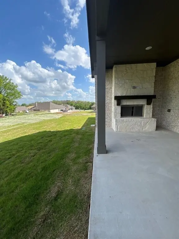 1003 Webb Court, Van Alstyne, TX 75495