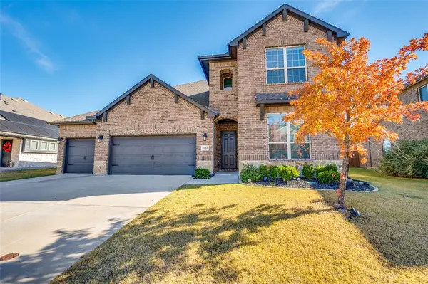 2604 Upland Trail Lane, Aubrey, TX 76227