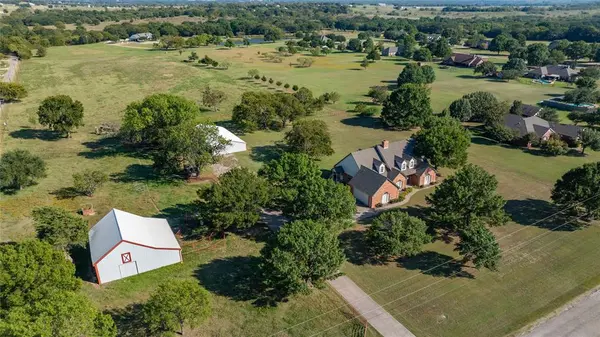 476 County Road 260, Gainesville, TX 76240