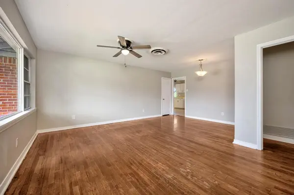 2509 Wayside Avenue, Fort Worth, TX 76110