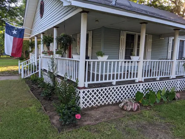 600 NW 2nd Street, Hubbard, TX 76648